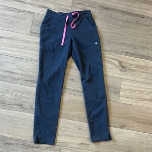 Charcoal Figs Yola scrub pants